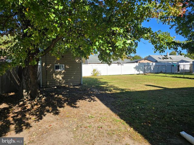 608 PARKINSON AVE, Trenton, NJ 08610