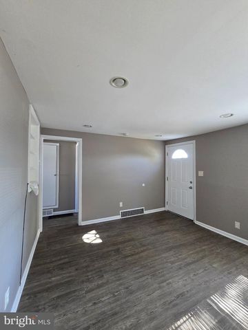 608 PARKINSON AVE, Trenton, NJ 08610