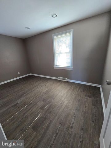 608 PARKINSON AVE, Trenton, NJ 08610