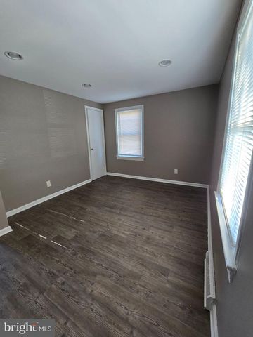 608 PARKINSON AVE, Trenton, NJ 08610