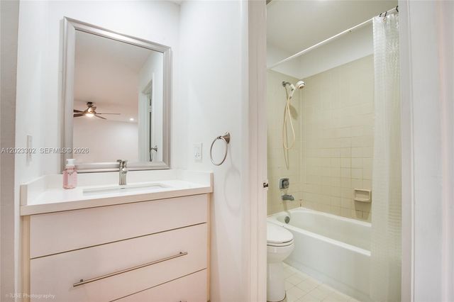 15463 SW 110th Ter, Miami, FL 33196