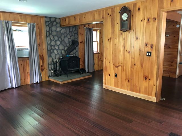 600 Bog Road, Belvidere, VT 05442
