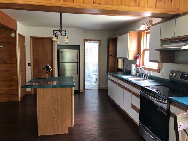 600 Bog Road, Belvidere, VT 05442