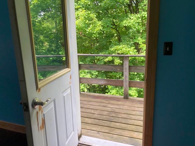 600 Bog Road, Belvidere, VT 05442