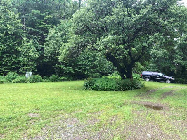 600 Bog Road, Belvidere, VT 05442