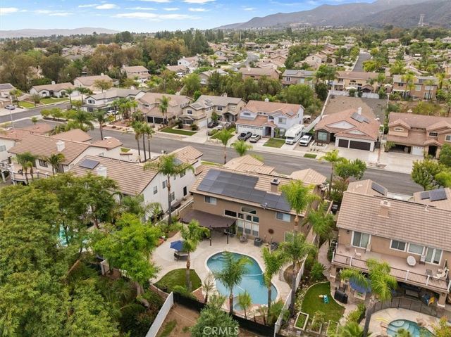 515 Rembrandt, Corona, CA 92882