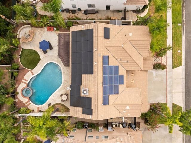 515 Rembrandt, Corona, CA 92882