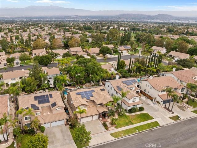 515 Rembrandt, Corona, CA 92882