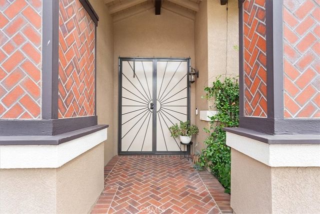 515 Rembrandt, Corona, CA 92882