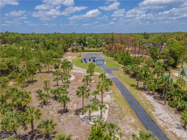 3461 4th AVE NE, Naples, FL 34120
