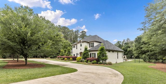 807 Liveoak Trail, Dothan, AL 36305