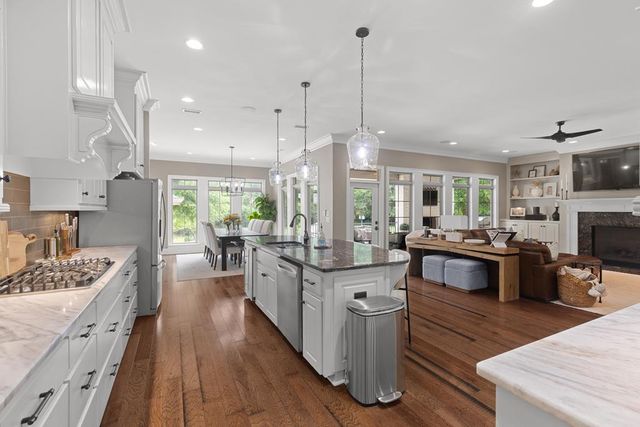 807 Liveoak Trail, Dothan, AL 36305