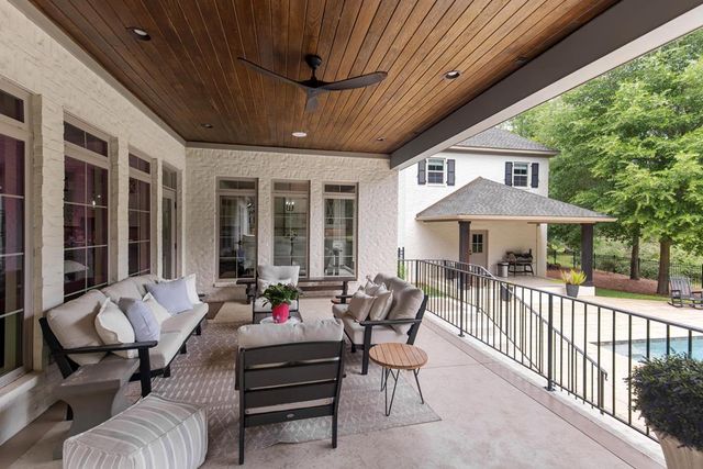 807 Liveoak Trail, Dothan, AL 36305