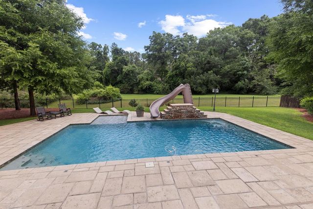 807 Liveoak Trail, Dothan, AL 36305