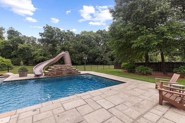 807 Liveoak Trail, Dothan, AL 36305
