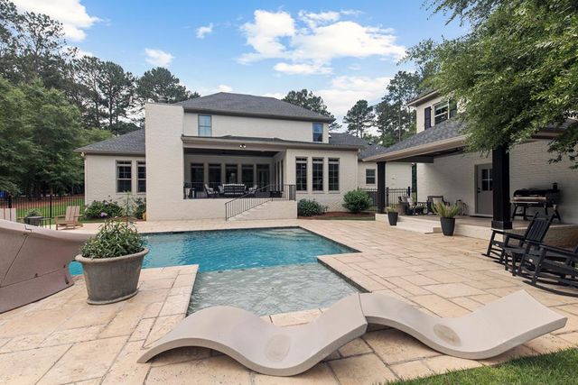 807 Liveoak Trail, Dothan, AL 36305