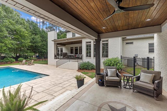 807 Liveoak Trail, Dothan, AL 36305