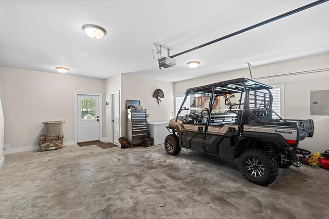 807 Liveoak Trail, Dothan, AL 36305