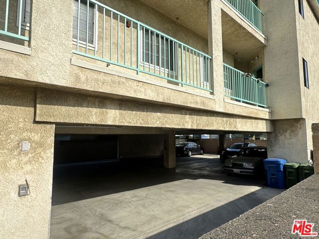 8812 Reading Avenue, Los Angeles, CA 90045