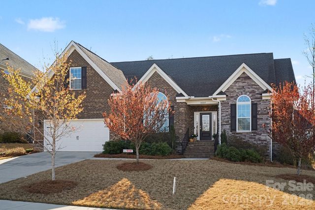 10885 Greenvale Drive, Harrisburg, NC 28075