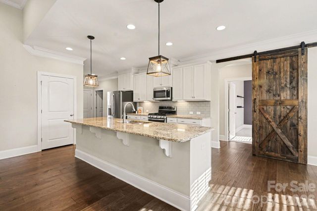 10885 Greenvale Drive, Harrisburg, NC 28075