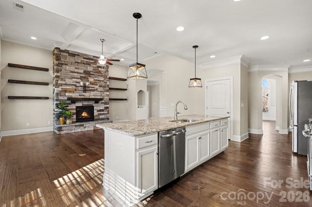 10885 Greenvale Drive, Harrisburg, NC 28075