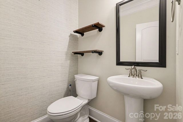 10885 Greenvale Drive, Harrisburg, NC 28075