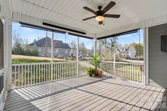 10885 Greenvale Drive, Harrisburg, NC 28075