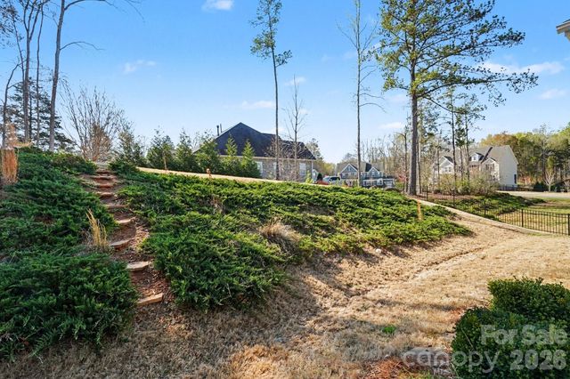 10885 Greenvale Drive, Harrisburg, NC 28075