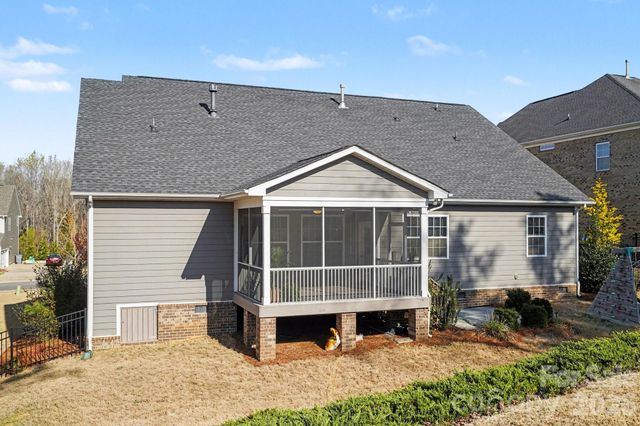 10885 Greenvale Drive, Harrisburg, NC 28075