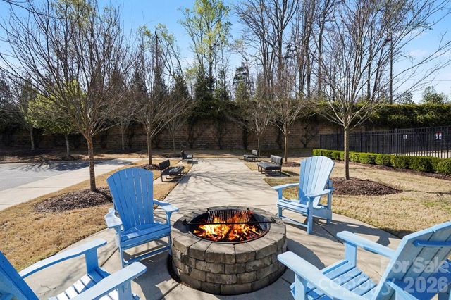 10885 Greenvale Drive, Harrisburg, NC 28075