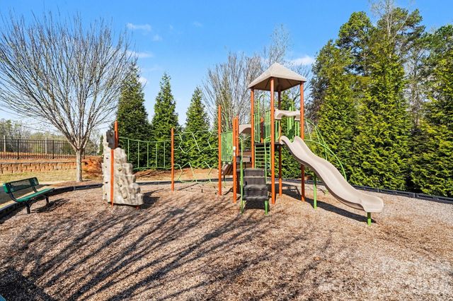 10885 Greenvale Drive, Harrisburg, NC 28075