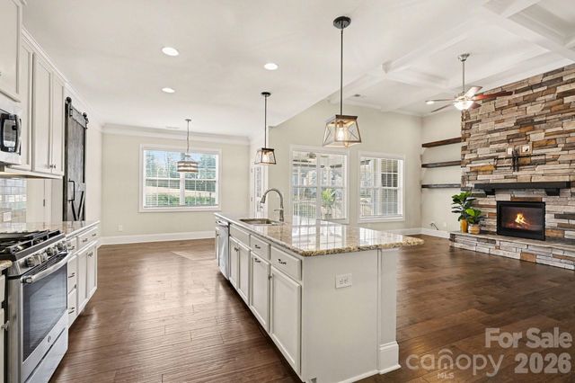 10885 Greenvale Drive, Harrisburg, NC 28075