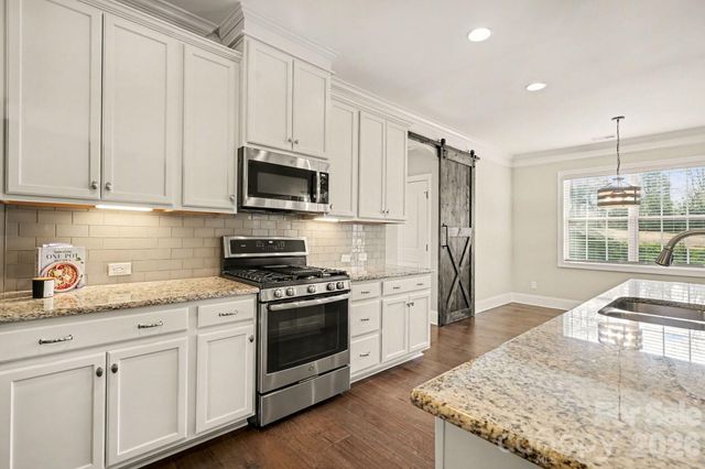 10885 Greenvale Drive, Harrisburg, NC 28075