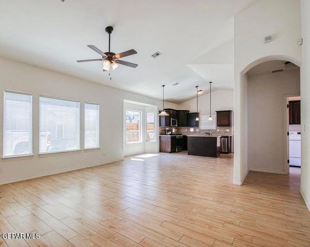 14385 Tobe Davis Drive, Horizon City, TX 79928