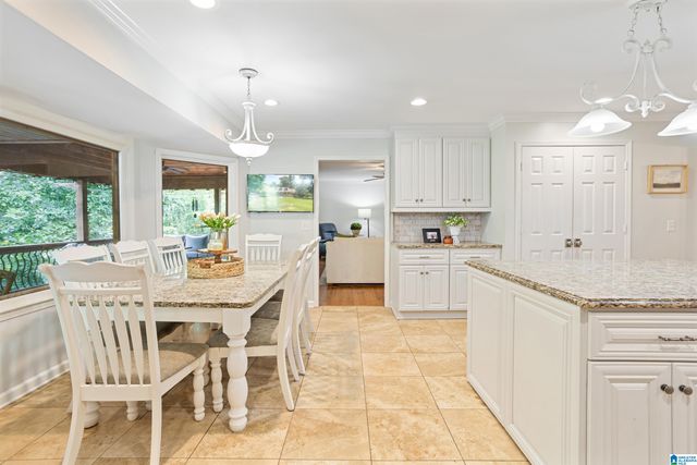 868 RIDGECREST DRIVE, Gardendale, AL 35071