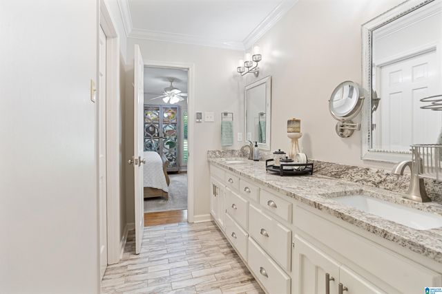 868 RIDGECREST DRIVE, Gardendale, AL 35071