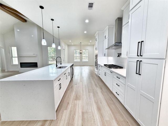 3040 Road 66124, Dayton, TX 77535