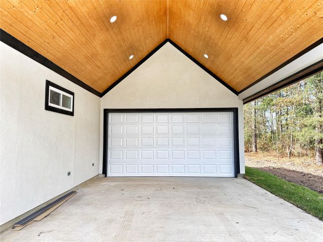 3040 Road 66124, Dayton, TX 77535