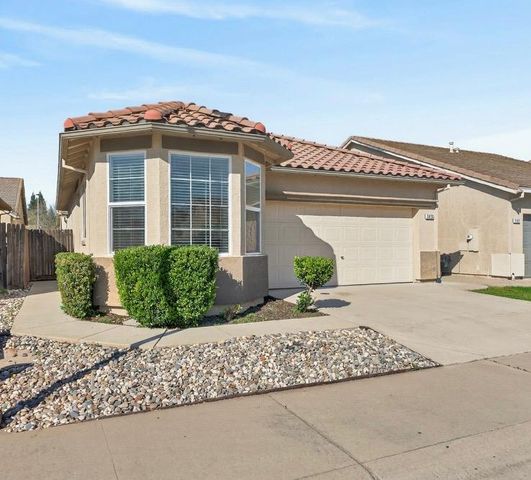 7426 Sun Reign Ln, Sacramento, CA 95823