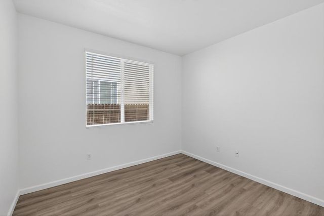 7426 Sun Reign Ln, Sacramento, CA 95823