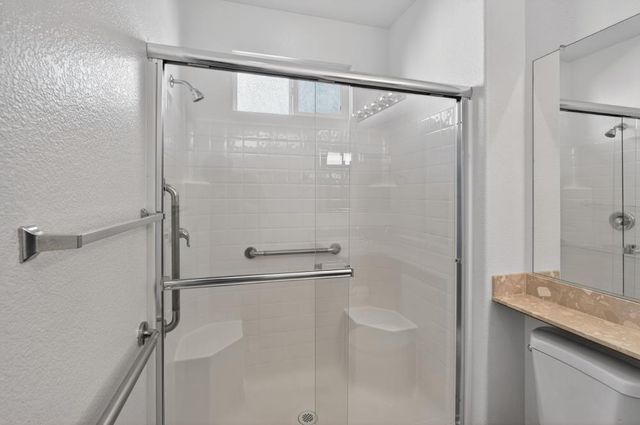 7426 Sun Reign Ln, Sacramento, CA 95823