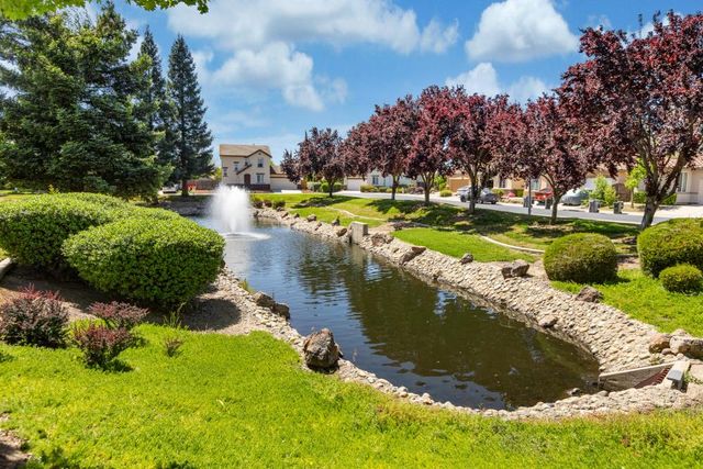 7426 Sun Reign Ln, Sacramento, CA 95823