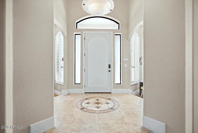 176 S EQUESTRIAN Court, Gilbert, AZ 85296