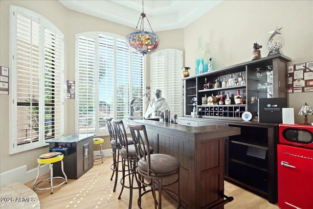 176 S EQUESTRIAN Court, Gilbert, AZ 85296
