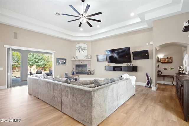 176 S EQUESTRIAN Court, Gilbert, AZ 85296