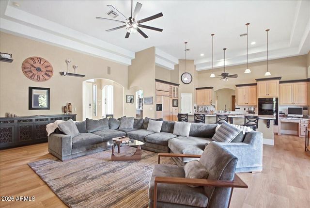 176 S EQUESTRIAN Court, Gilbert, AZ 85296