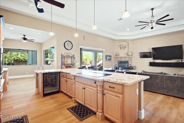 176 S EQUESTRIAN Court, Gilbert, AZ 85296