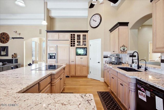 176 S EQUESTRIAN Court, Gilbert, AZ 85296