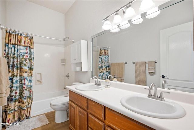 176 S EQUESTRIAN Court, Gilbert, AZ 85296